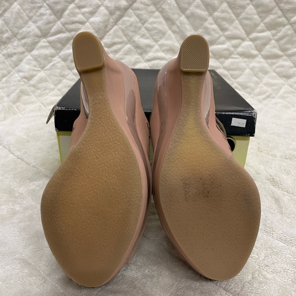 New Very Volatile, style FLY, color Nude, size 9 - Picture 4 of 5